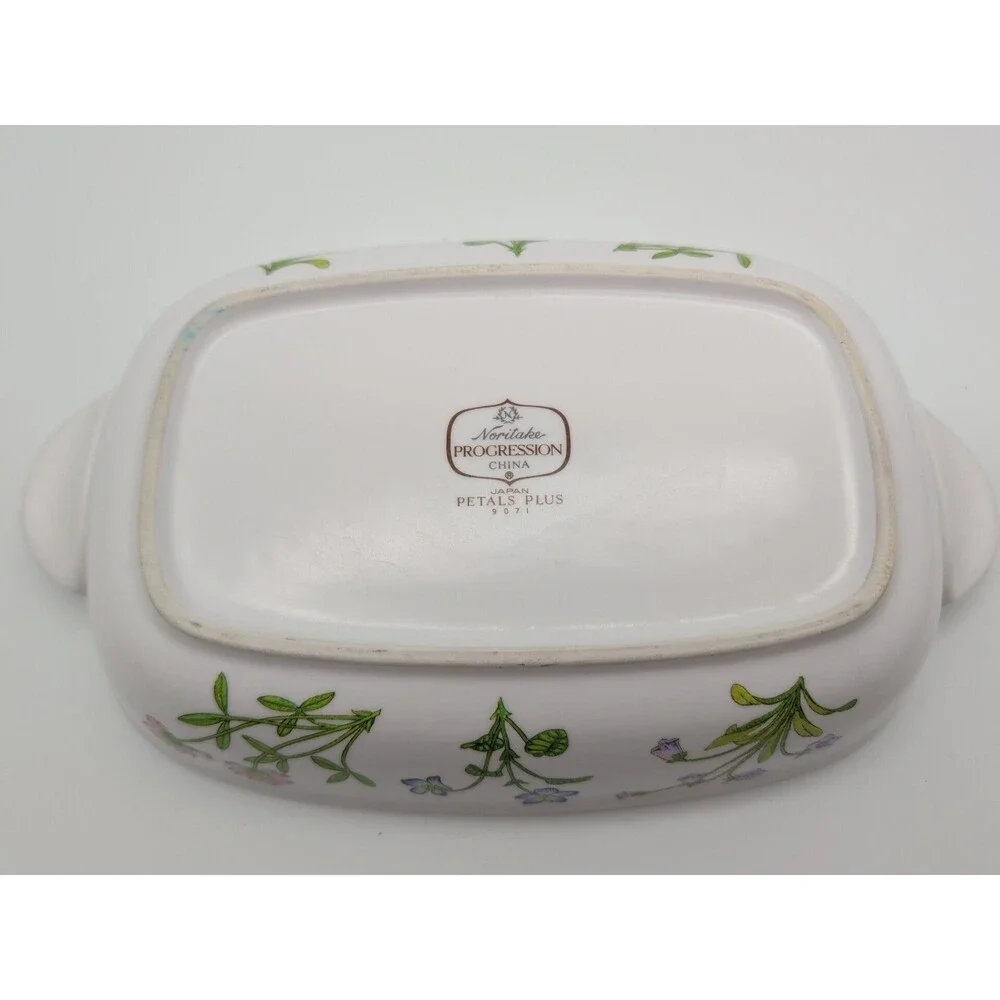 Noritake Progression Petals Plus Casserole Dish Handled Floral Botanical